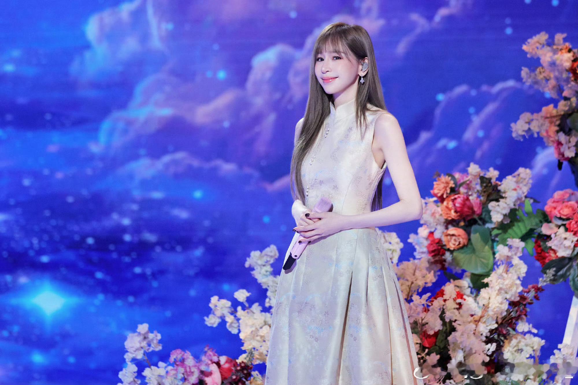 王心凌 华贵大气的王心凌。 