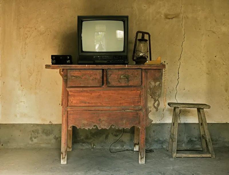 最近看到两则新闻，真让人又好气又好笑。陆丰林先生把价值约4万的金器首饰藏在旧高压