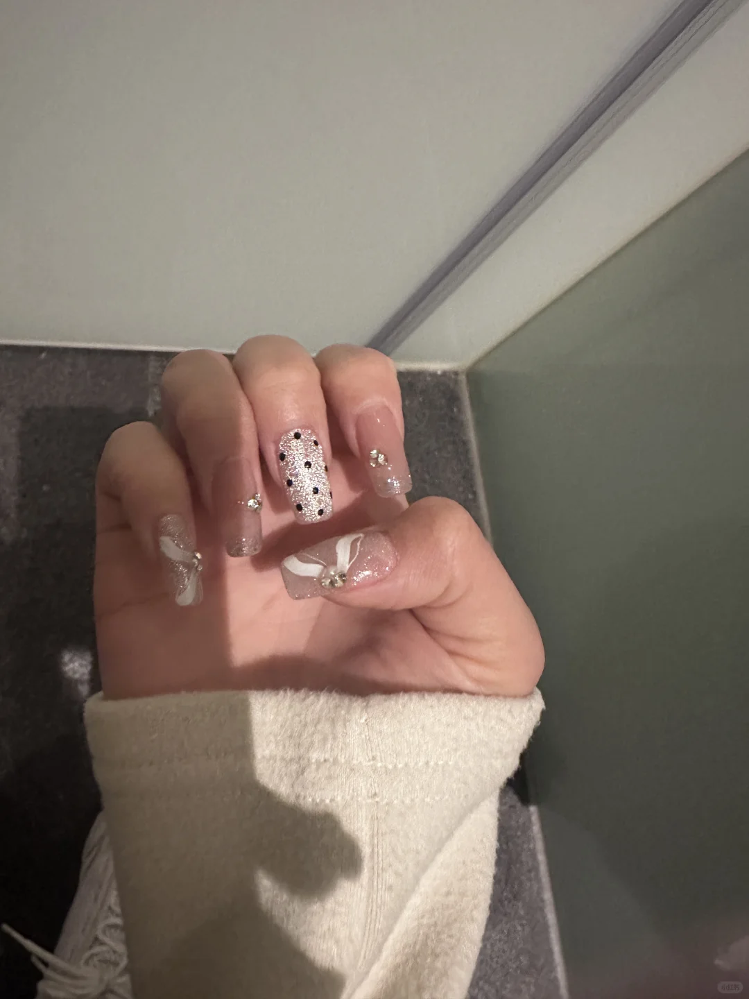 撸铁的手做美甲💅