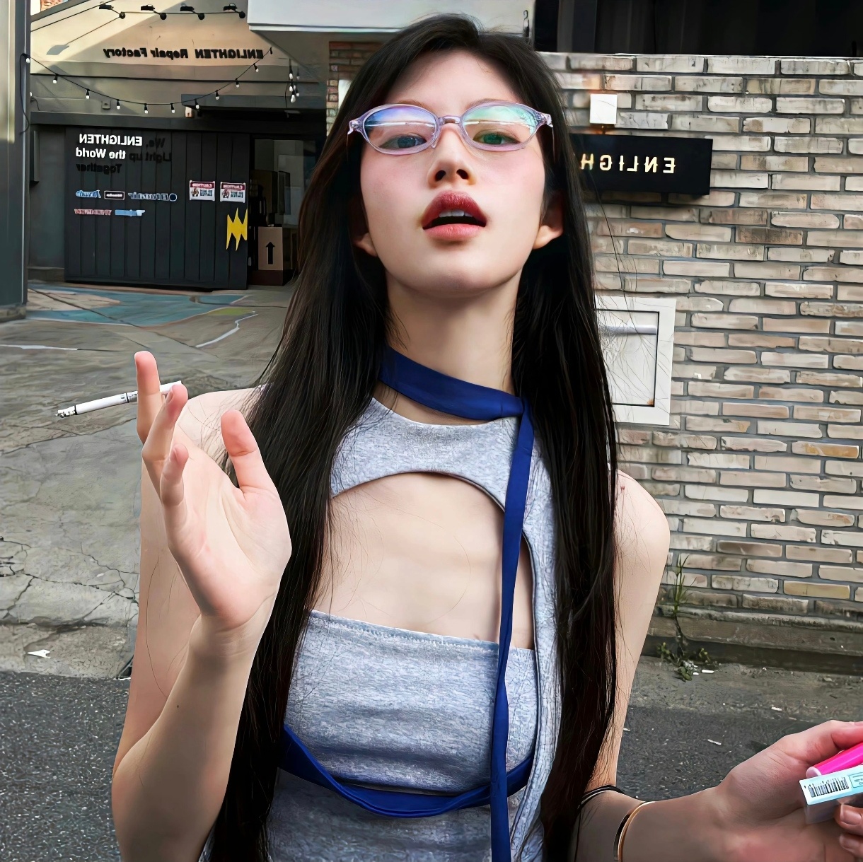 WeChat｜头像分享｜女生头像酷酷姐感高质量女头今天是星期几 我总想起你(๑•
