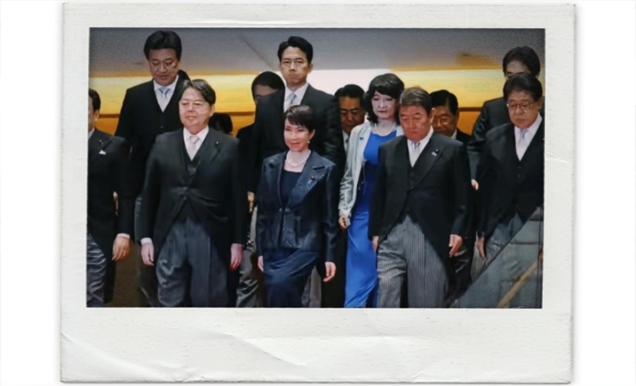 日本万万没想到，高市的愚蠢居然帮中国解决了两大问题。第一个，帮我们全中国人再次唤