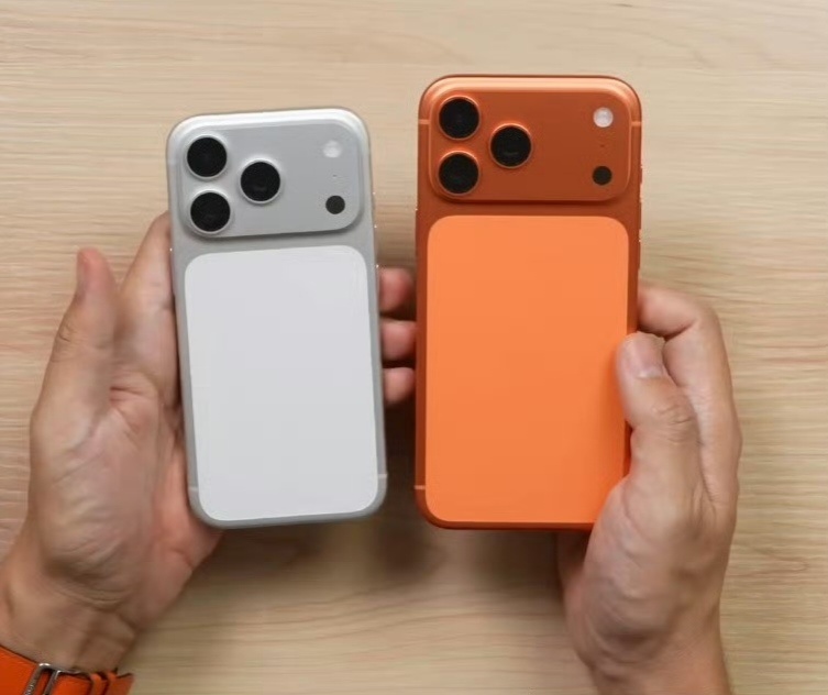 iPhone17评测这么一对比的话，iPhone17还是星宇橙好看哈，银色尤其这