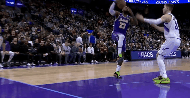 老骥伏枥！41的詹姆斯还能飞！
在今天NBA常规赛湖人对阵爵士的第三节比赛中，詹