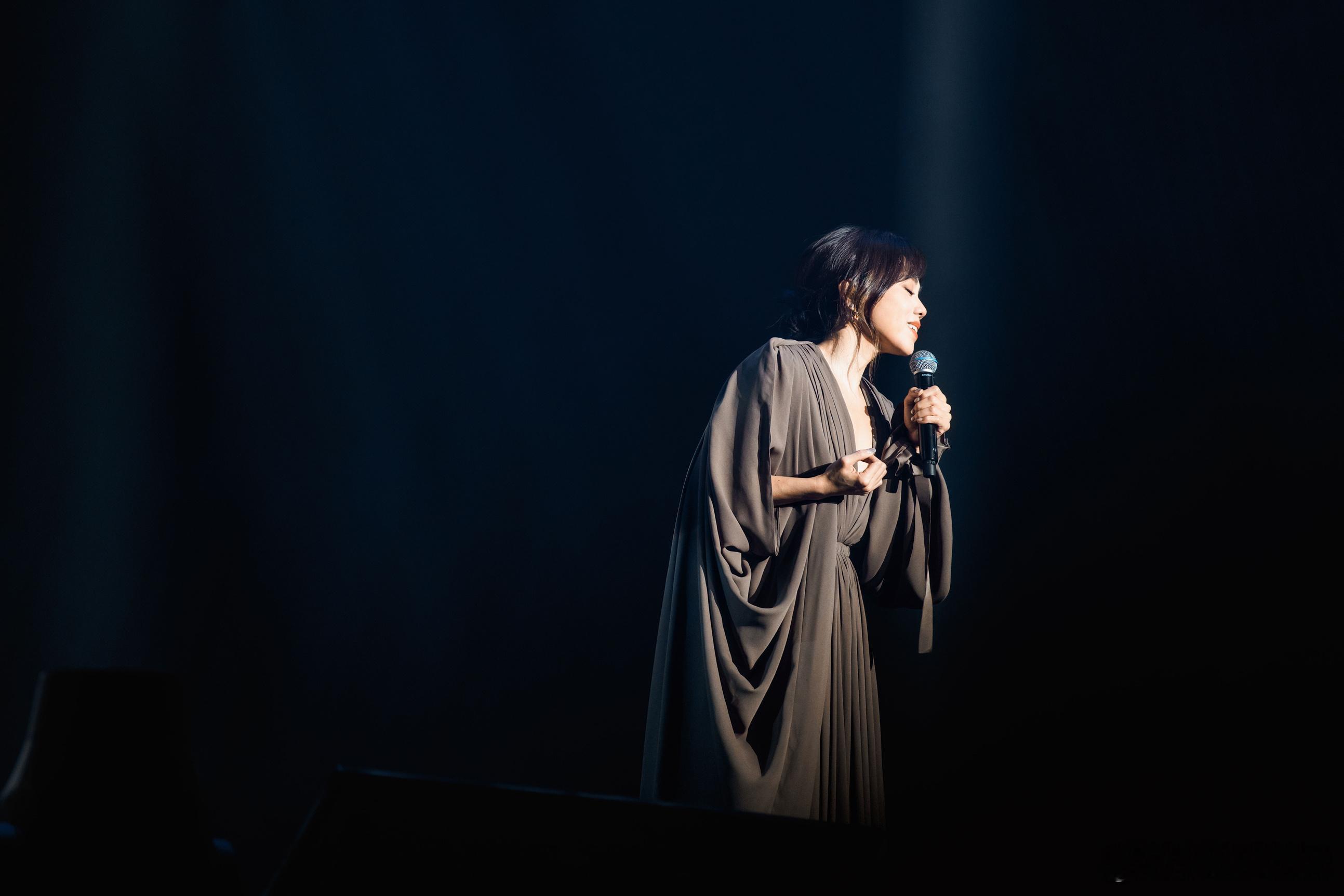 蔡健雅生日出了27首live蔡健雅生日出了27首live，每一首歌都是开回忆匣子