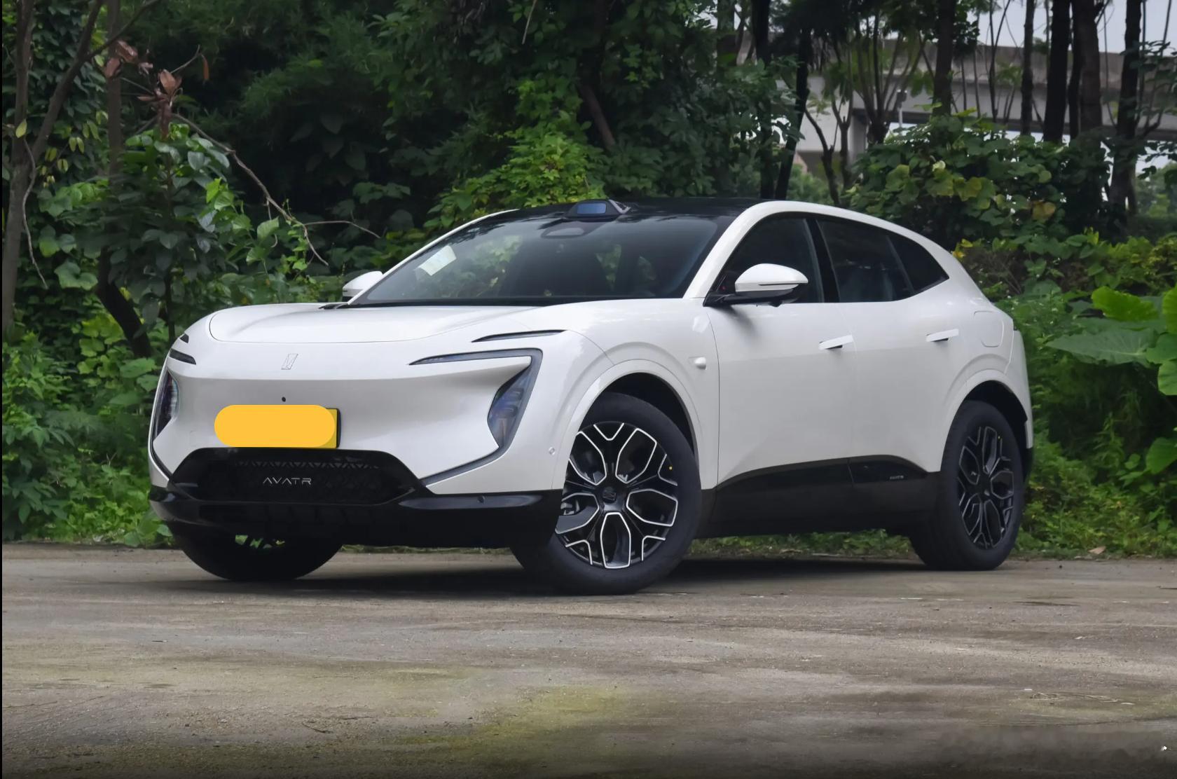 华为乾崑ADS 4配备192线激光雷达、3颗4D毫米波雷达等27个驾驶辅助传感器