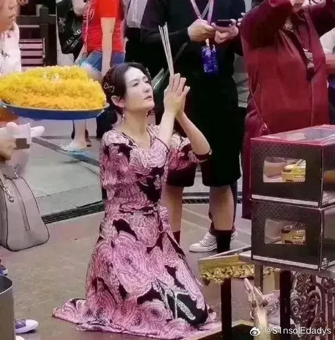 夫妻俩早已身家过亿， 她究竟还缺什么？ 又在追求什么呢？ 