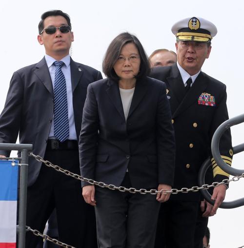 被列为“台独顽固分子”的个人通常具有以下特征或行为：
1.在“台独”分裂活动中处