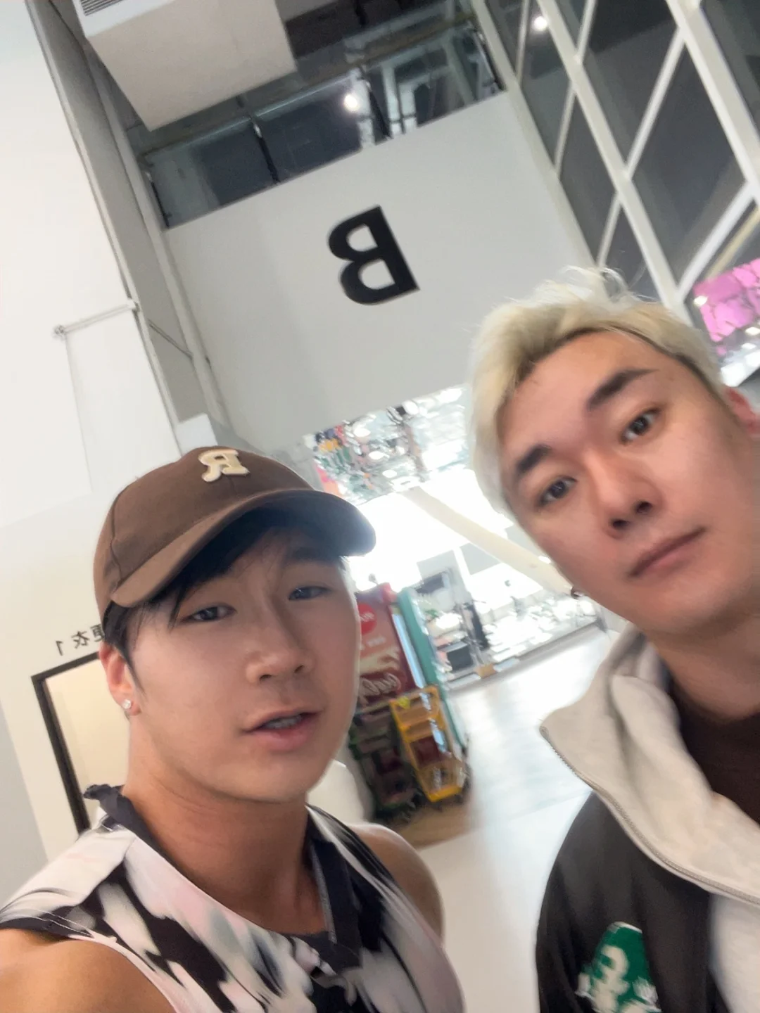 打卡国内第一健身房 头铁