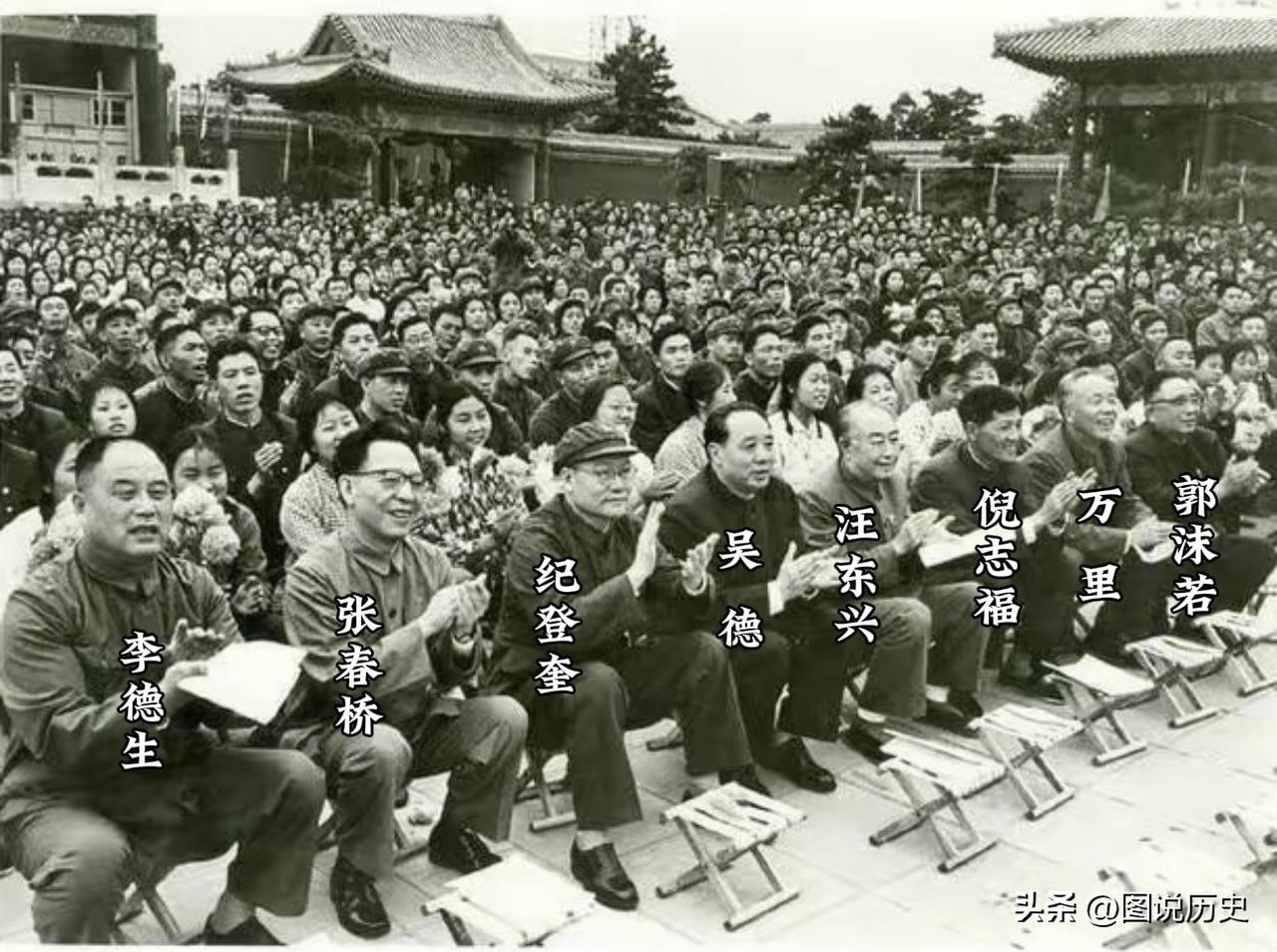 这张老照片很多人估计是第一次见到！

这两天有个网友发给我这张照片的原图让我帮他