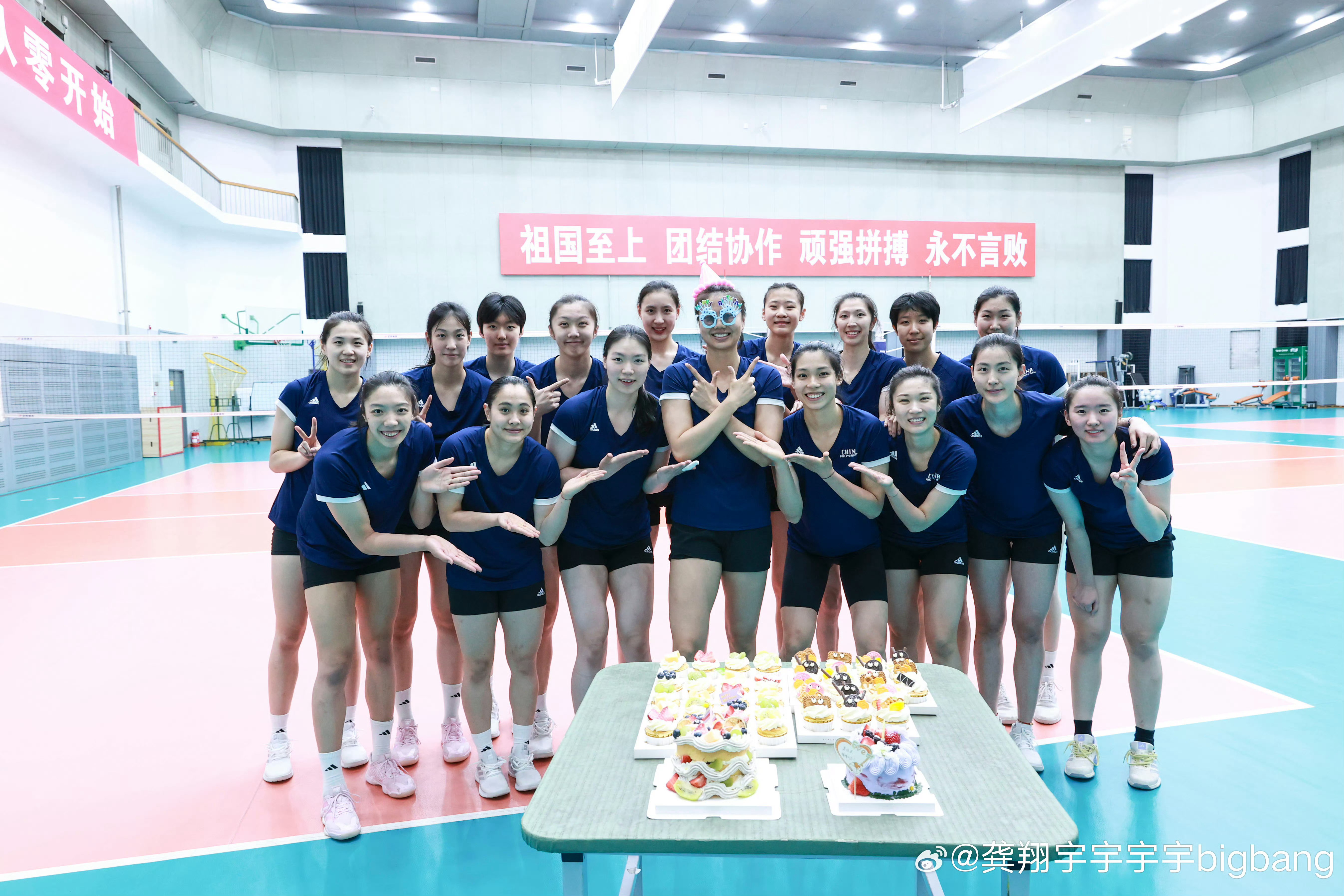 宇子和刁老师都已经归队啦集训！祝龚翔宇生日快乐🎂已经是在国家队摸爬滚打的第11