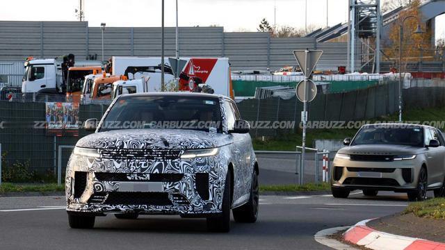 😎 家人们，今儿个有空，咱来聊聊新款路虎揽胜运动SVR这事儿。我是从懂车帝上看