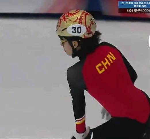 孙龙收获铜牌，中国队男接小组第一进决赛
短道速滑世巡赛加拿大蒙特利尔首站第三比赛