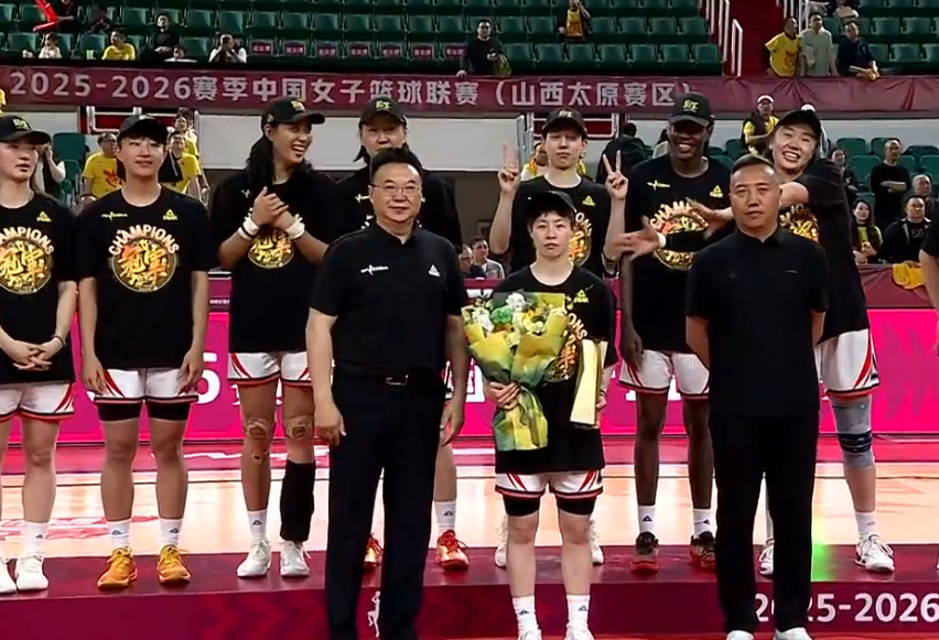 李缘喜提WCBA总决赛FMVP4月25日，WCBA总决赛第五场，四川女篮在单外援