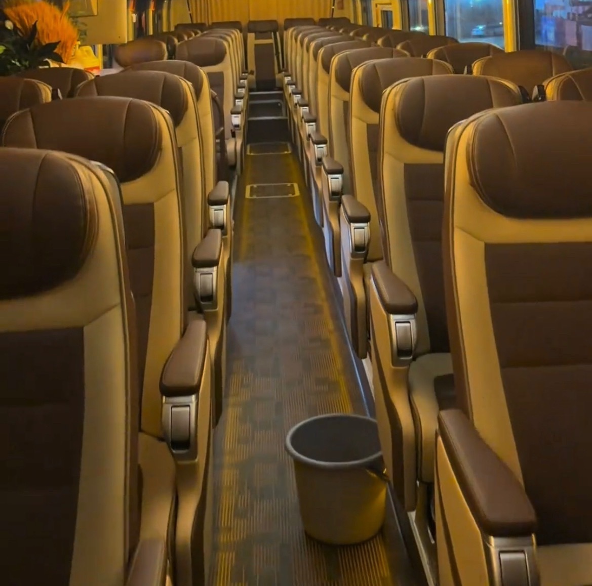 【玉林到广东的长途大巴车40元车费赚钱吗】近日，玉林市北流某地有长途大巴车到广东