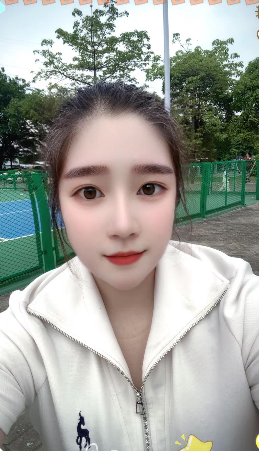 今天的人设是运动风女孩 阳光女孩上线 户外淡妆随拍