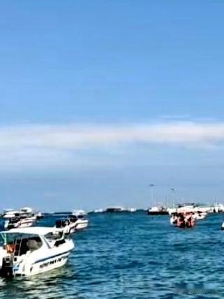 友们一起对对联喽！
动动脑来动动手，
头脑清手又灵。

[玫瑰][微风][玫瑰]