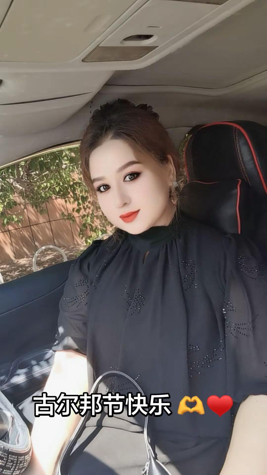 黑色上衣高级感穿搭🔥