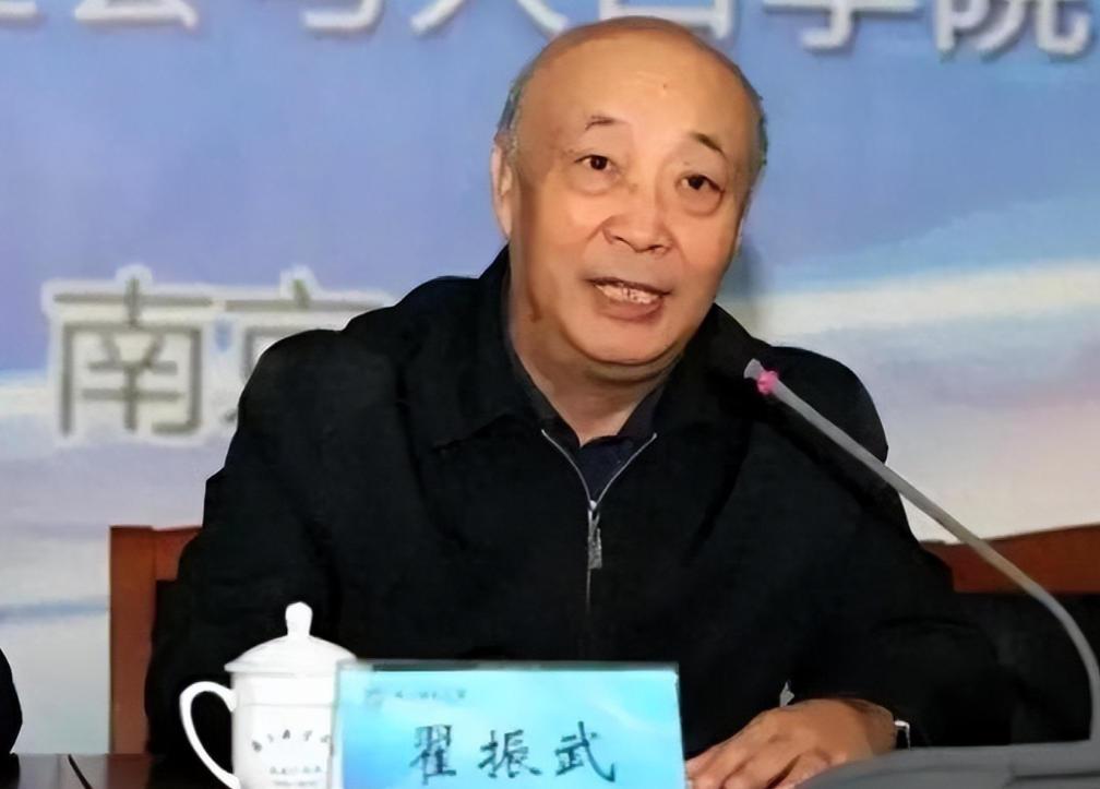 打脸了？2015年，二胎政策推出，权威专家翟振武教授掷地表示一旦开放二胎，未来四