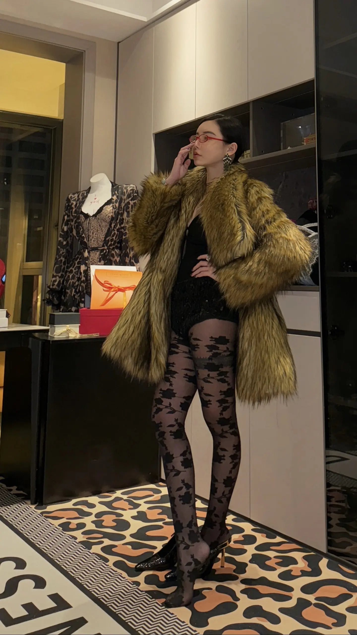 最不喜欢把时间浪费在没有意义的事情和人身上。时间宝贵，哪怕一句废话我都不想听。