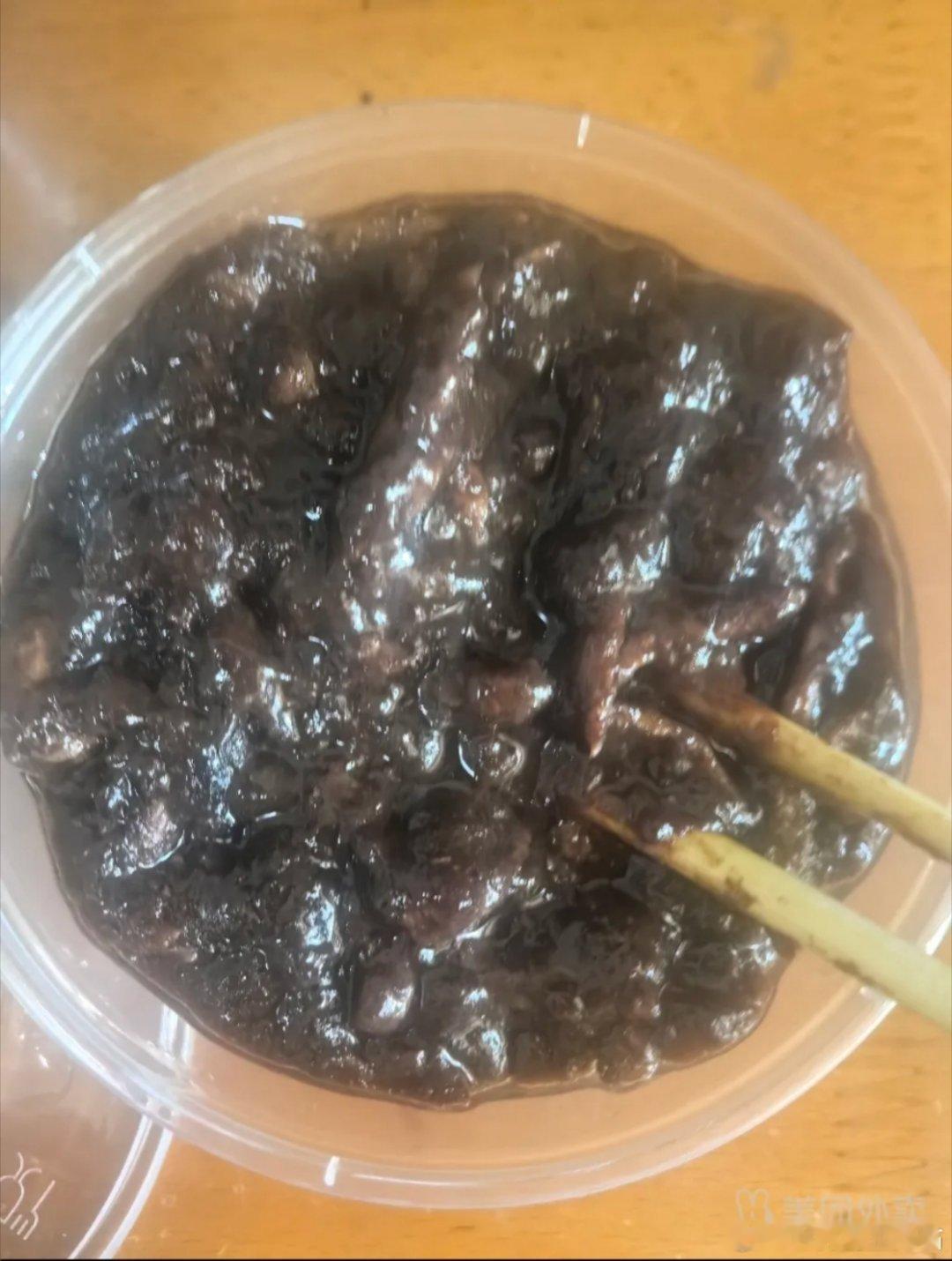 心情不好的时候可以去玩会小美评审团 笑死我了 ​​​