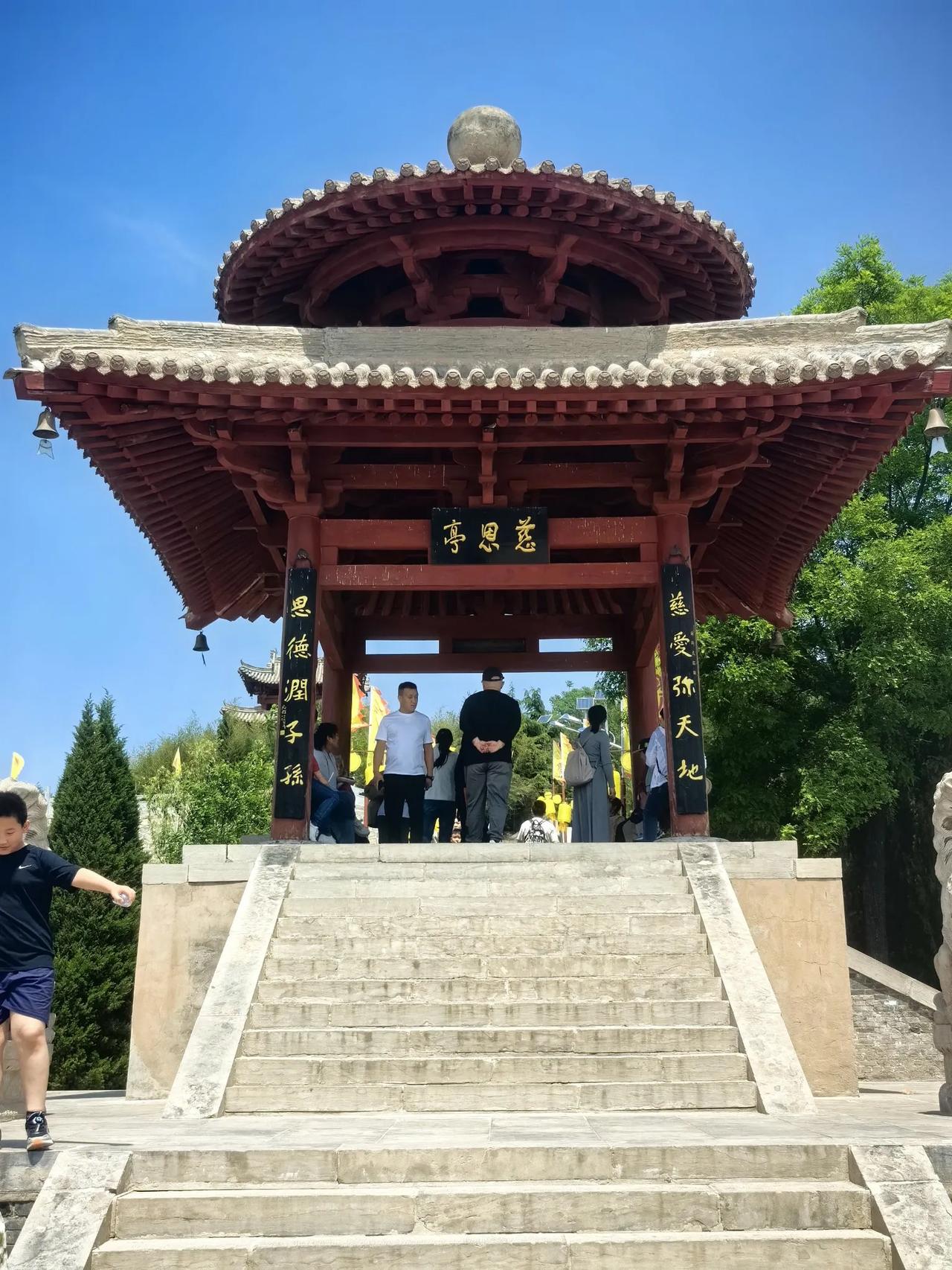 漫步古城，随手拍摄古寺庙山西省运城市万荣县后土祠。