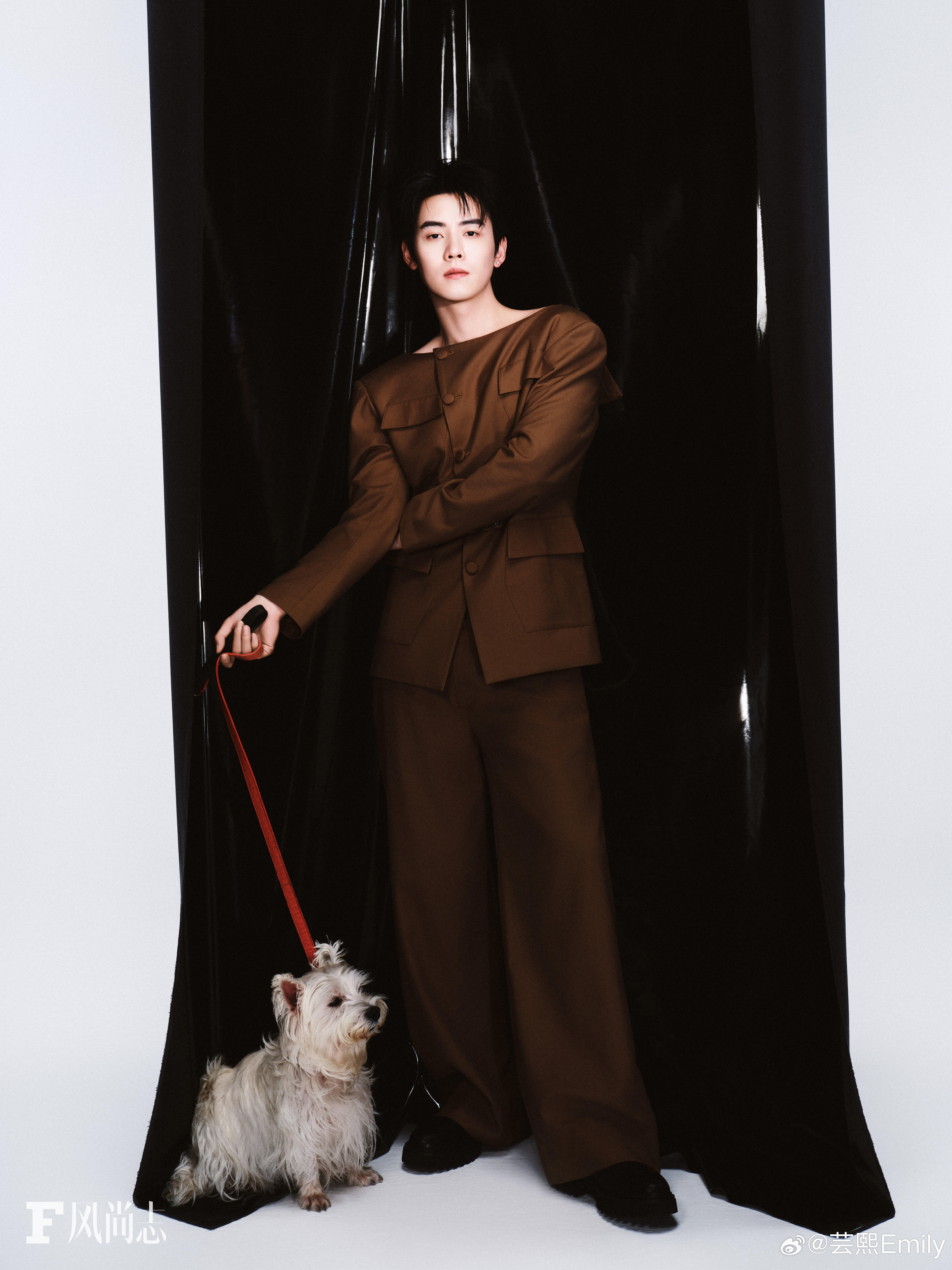 任豪风尚志封面 《逐玉》温润公子任豪首登《F风尚志》四月刊封面，任豪禁欲感美学大