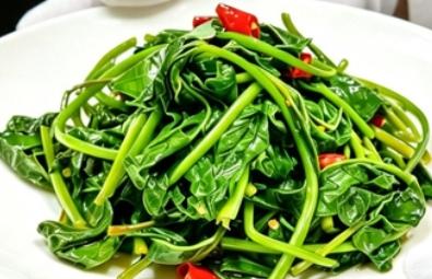 饮食里，我更喜欢清淡一点的。因为清淡养身，少盐少油，肠胃负担轻，吃的舒服又安稳。