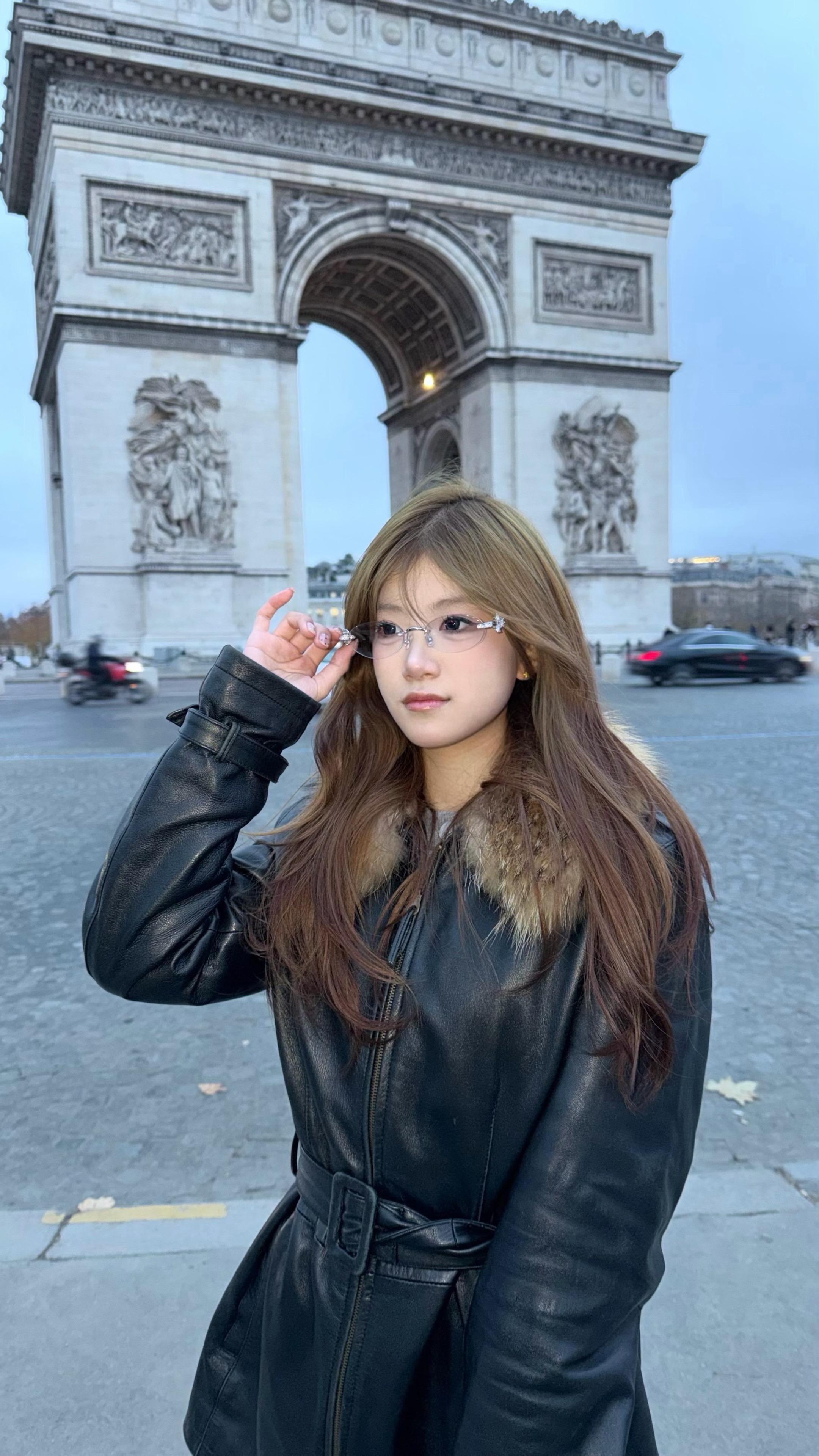 我觉得 我还可以走得更远 还能更坚强 更勇敢 更幸福