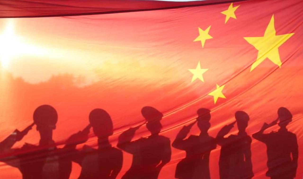 不要再把责任一股脑的推给民进党和美国了！台海现在这个局面，很多人都说是"民进党搞