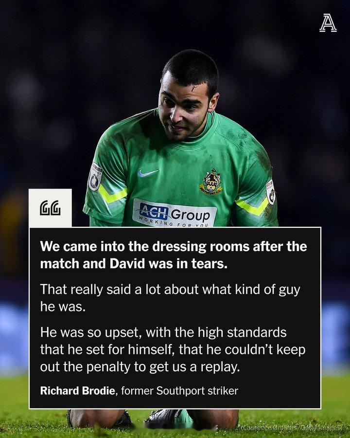 当时央视还播一个跟英超有关的节目，我在学校食堂看的，说是还有巴萨的球探来考察他，