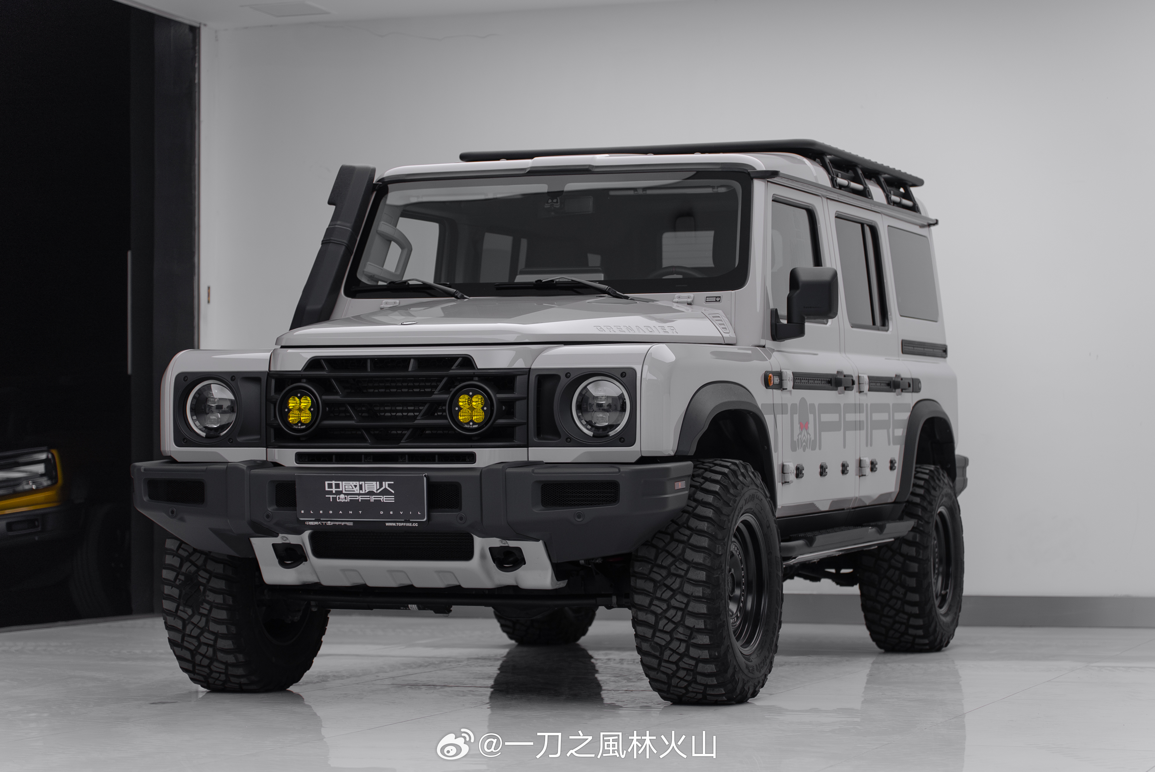 今天分享一个关于掷弹兵的小故事：由于海峡的阻隔，英国人在欧洲一直属于“他者”著名