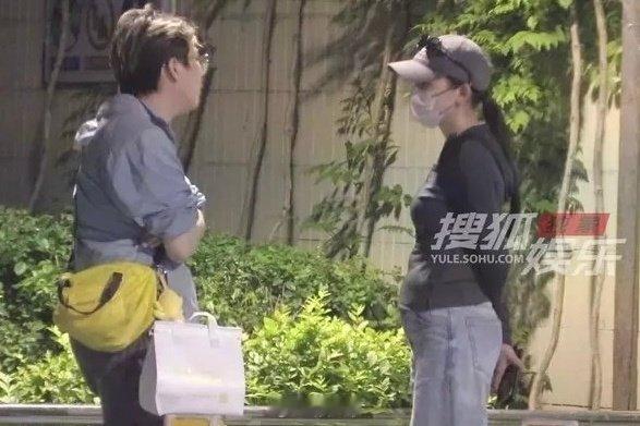 热依扎疑似怀孕女明星小肚子稍微有点胖就要被说怀孕，男明星啤酒肚怎么没有人盯着