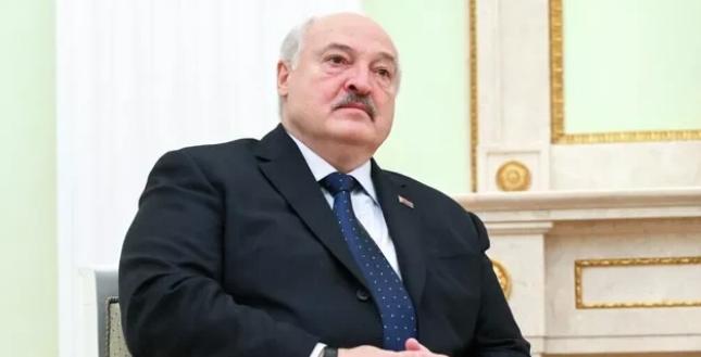 俄罗斯手下留情了？2025 年 12 月 31 日，白俄罗斯总统卢卡申科表示，俄