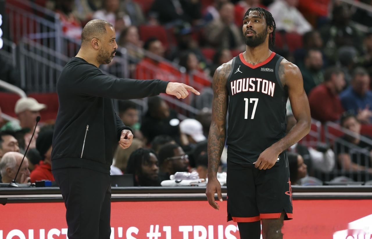 乌度卡赛后盛赞伊森：“他对我们很重要，他和阿隆（霍勒迪）几乎每晚都在提供这种火花