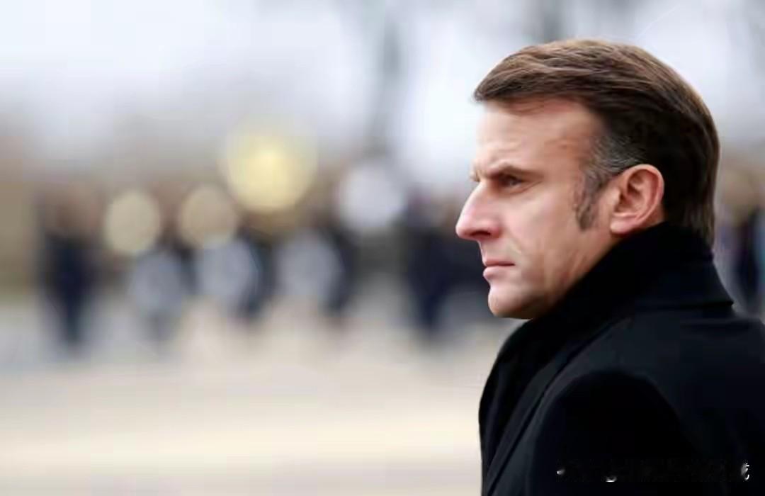 这几年马克龙来访不可谓不多，每次都是给了最高待遇，可是马克龙回去后几乎都是表现平