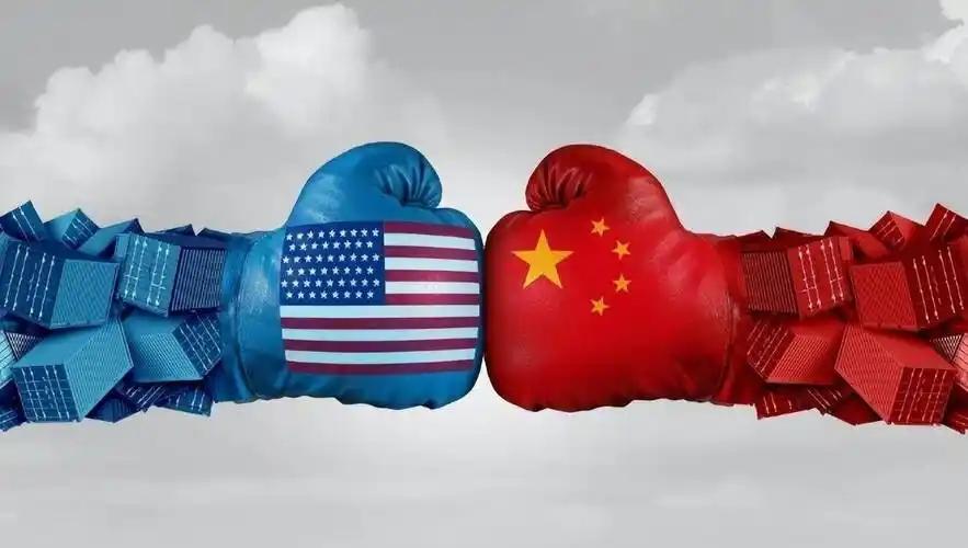 特朗普对中国发起贸易战时，喊得很响，态度也很硬，但后来局势慢慢降温，并不是美国突
