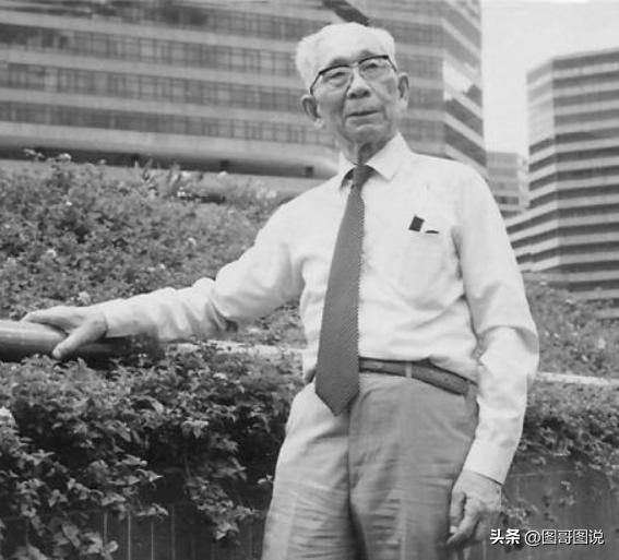 最后一任国民党74军军长邱维达明明被解放军俘虏，却为何不是战俘，他的做法可以说是