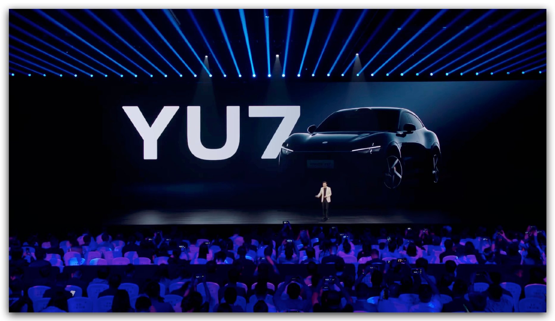 小米YU7 来了，定位豪华高性能SUV，外观已经没有悬念了，4999mm*199