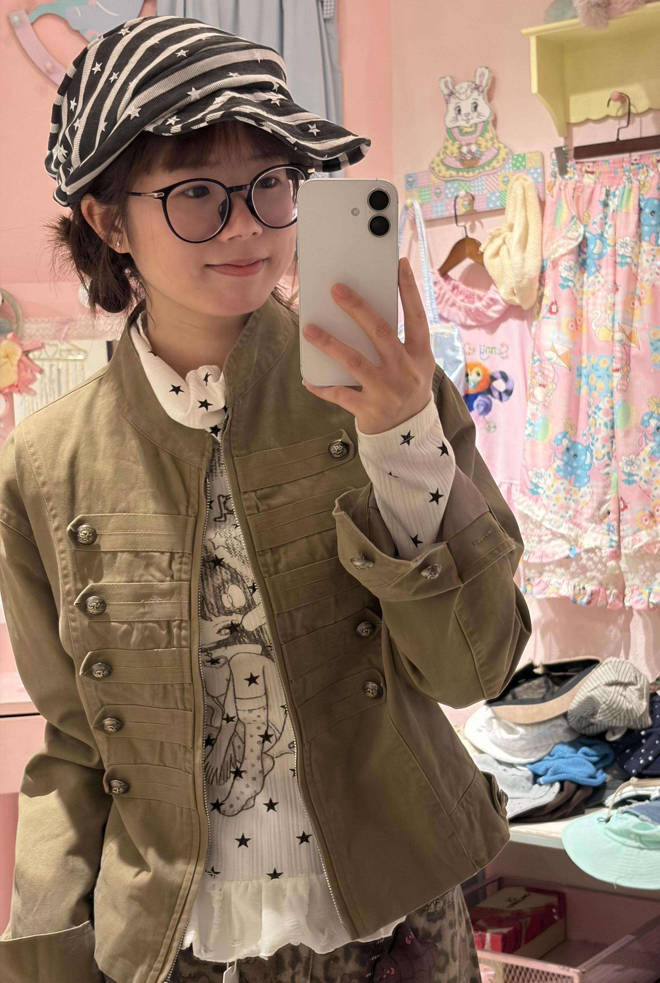 不愧是旗袍。穿上立马变端庄