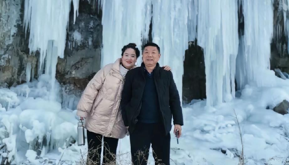 吉林5天
“冰雪假期”
启幕：
学生免票畅玩，
职工带薪陪游
 
本报12月1日