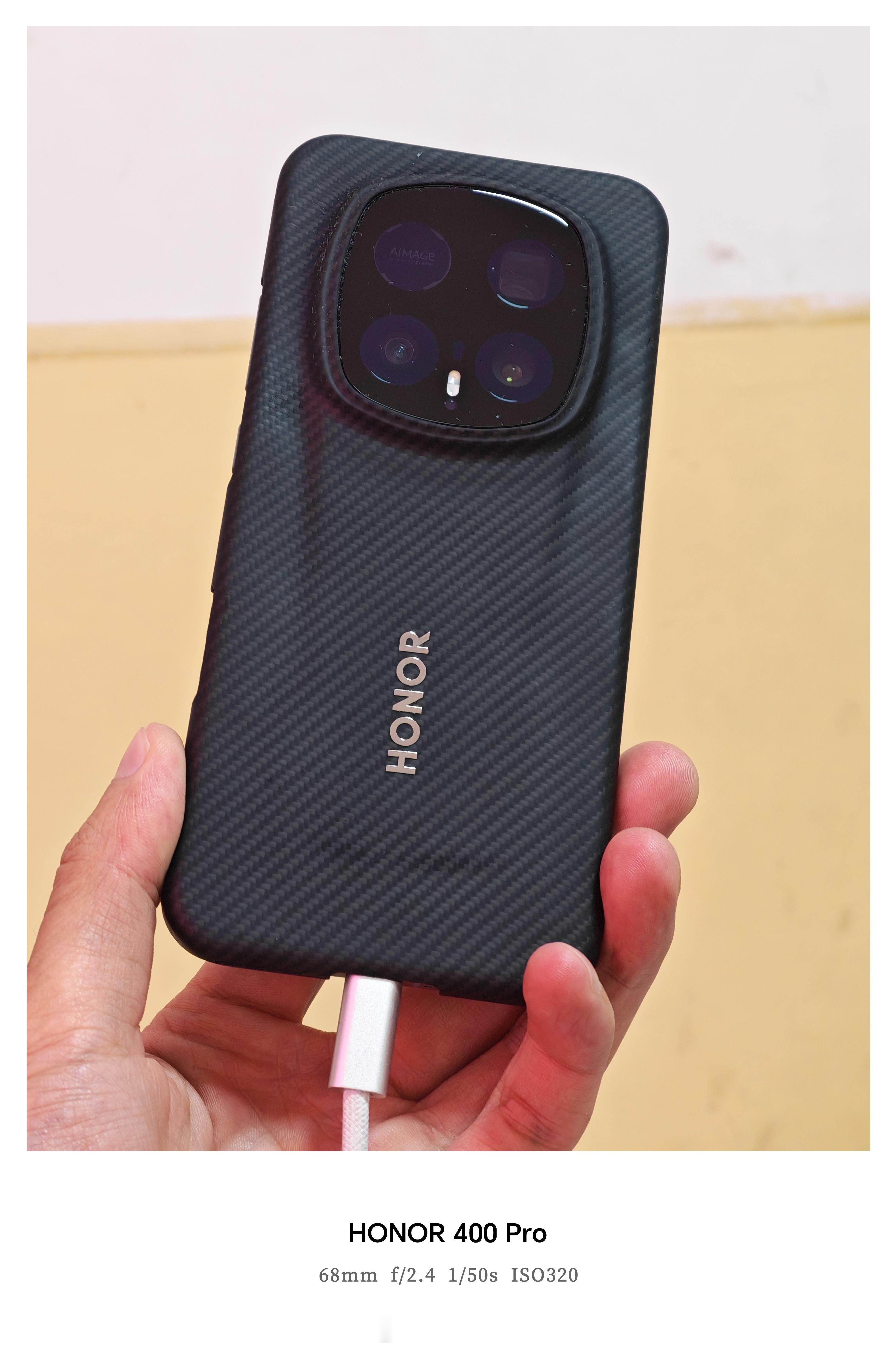 这下终于可以让大家知道我用的是荣耀Magic8  RSR保时捷设计了。 