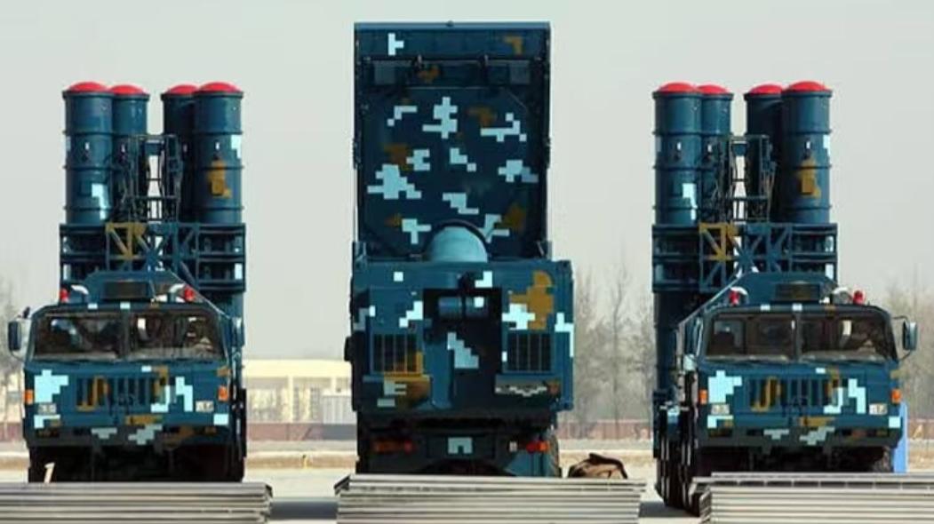 伊方终于意识到，在缺乏美元结算渠道的情况下，决定以石油资源作为交换，用于获得红旗