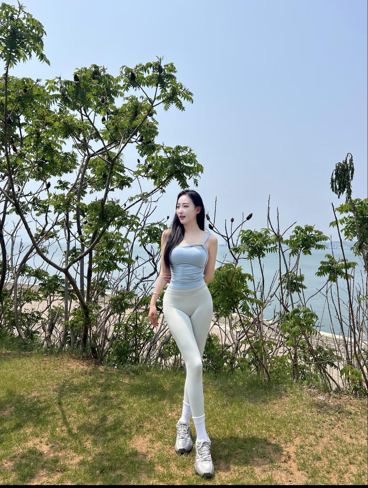 青葱岁月，与你相伴