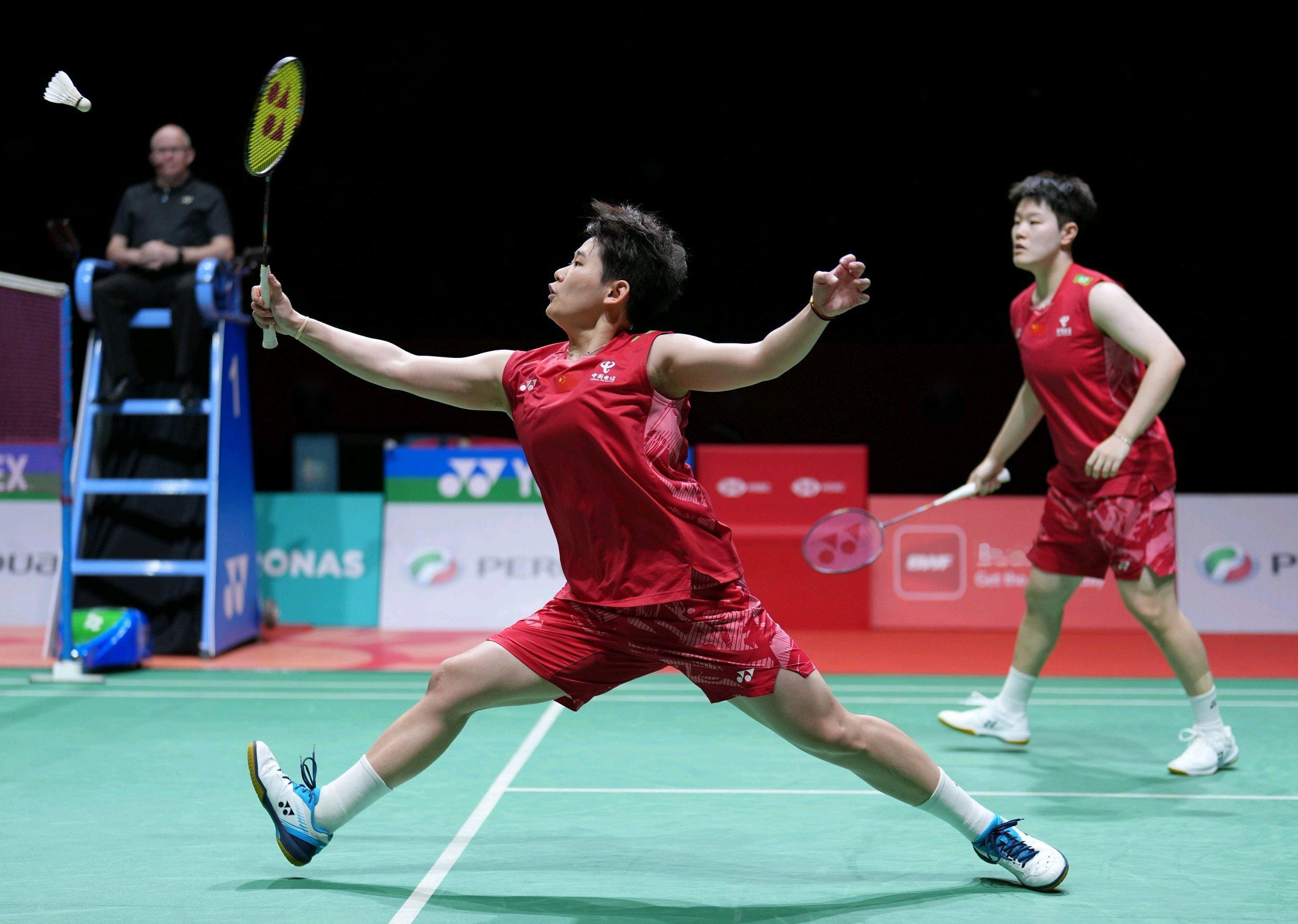 圣坛组合世锦赛开门红圣坛组合2比0瑞士组合刘圣书/谭宁🇨🇳 21-8、21-