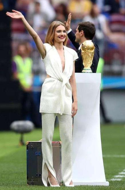 “扎心了”！
美加墨世界杯搞3个开幕式，“劳民伤财”，其实是FIFA的无奈之举…