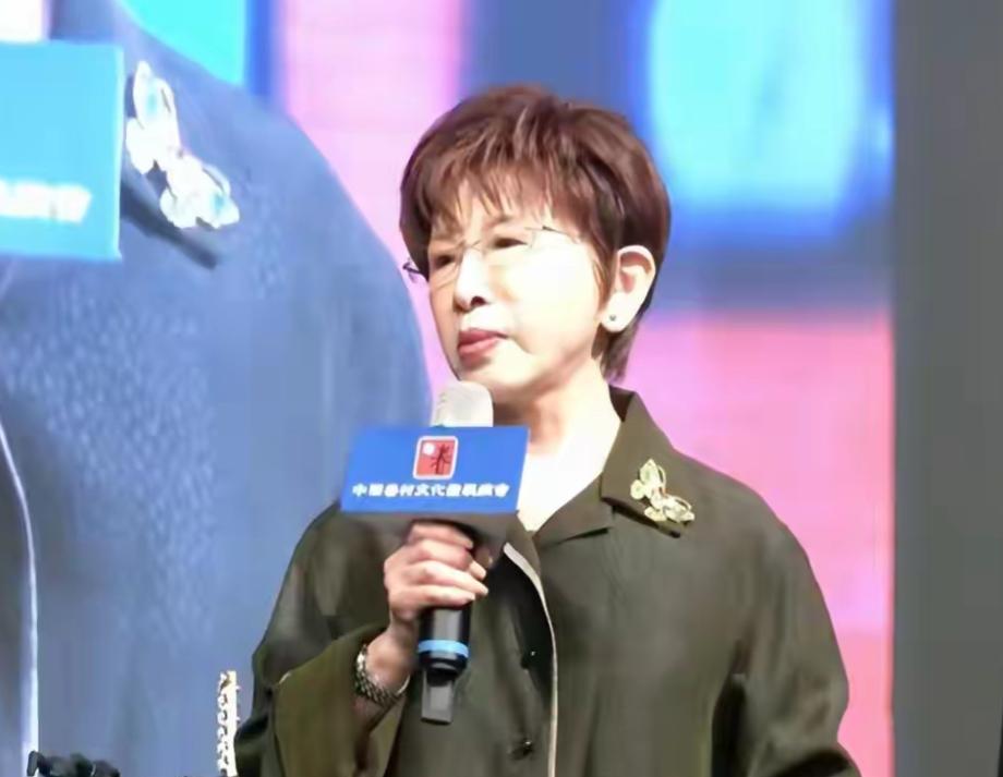 3月28日，在郑丽文遭到国民党内部亲美派围剿的关键时刻，同样坚持一中路线的国民党