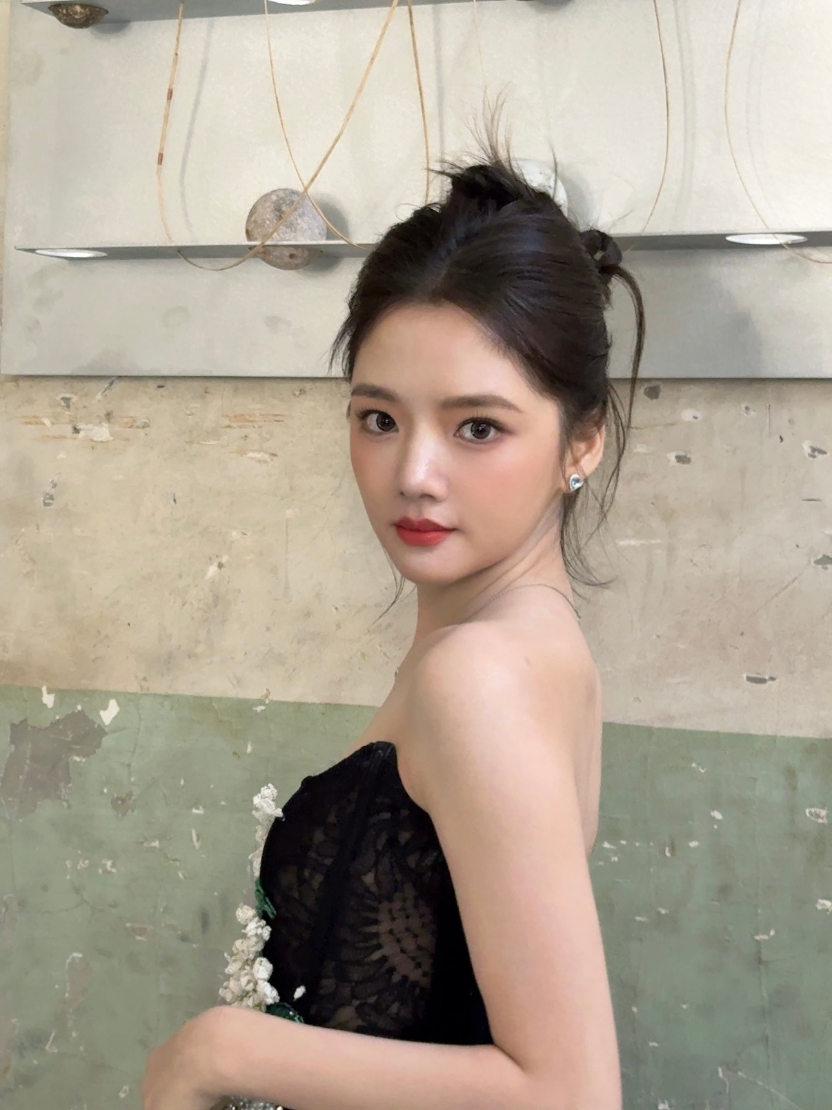 任敏[超话] 在复制粘贴的时代，你是手写的诗[鲜花] ​​​