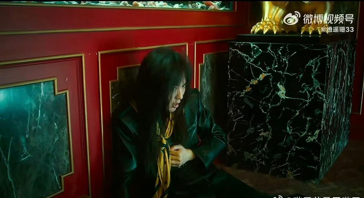 原来曲梦是被活活勒死的 徐鹏的懦弱真的是害死曲梦的帮凶😔，如果他能有点勇气，或