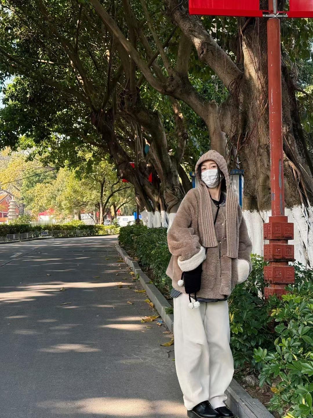 杨幂  春的气息已经悄然而至了🎋 