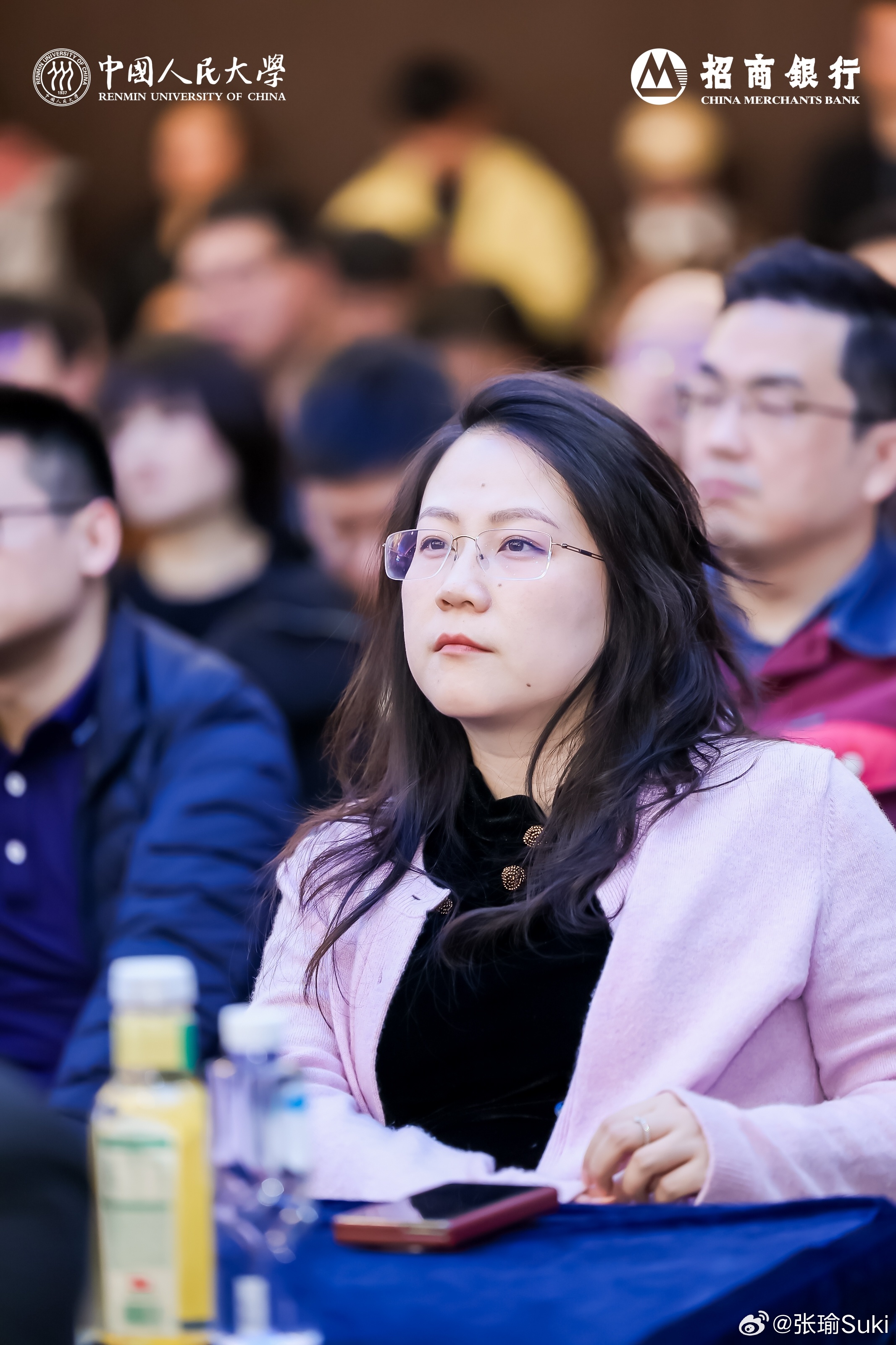 结论：粉衣服显胖，达咩 ✗ 😄😄   但是见到了好多校友，很开心 